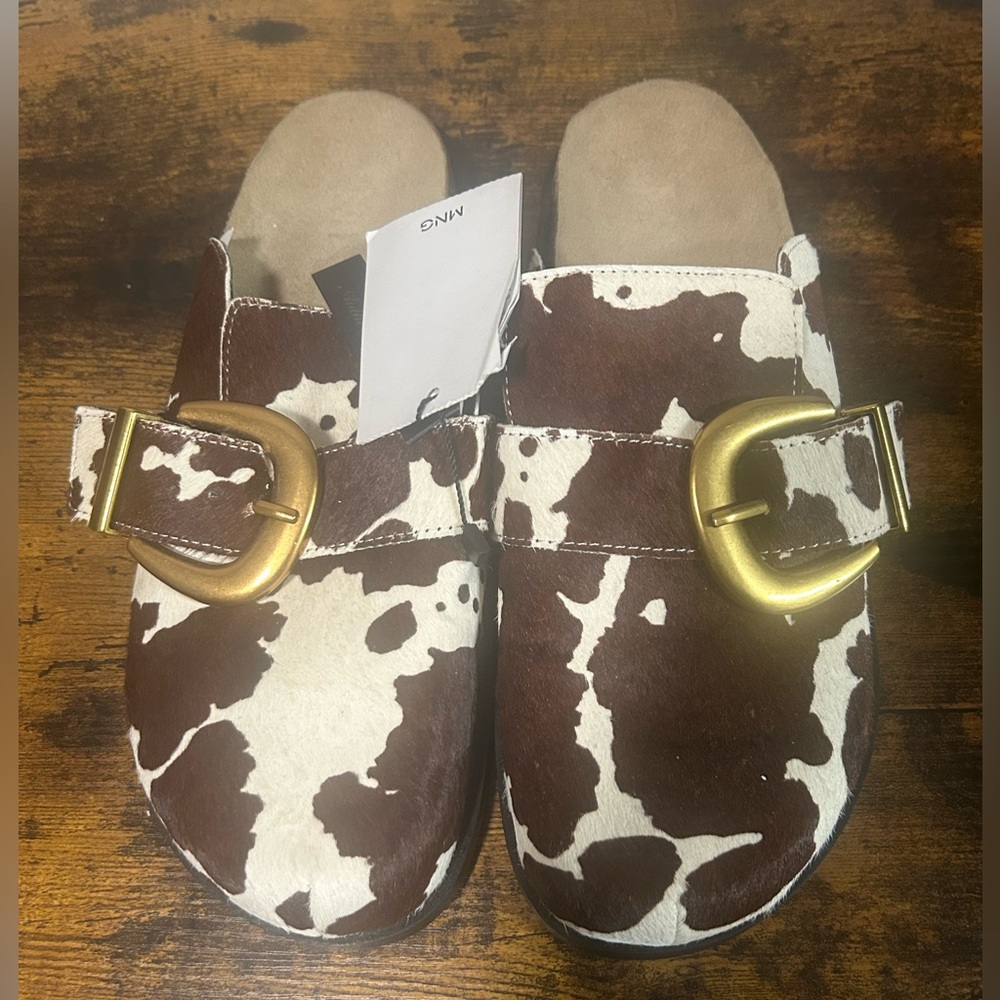 Mango Cow Print Brown Clogs Women’s Size 7